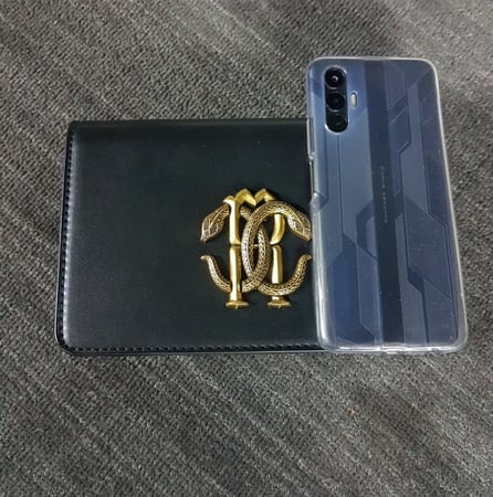 شنطة يد روبرتوا كفاللي