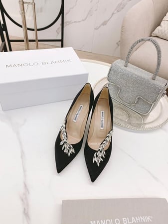 كعب اسود مانويل بلانك