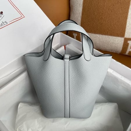 حقيبة هيرميس بيوكتان