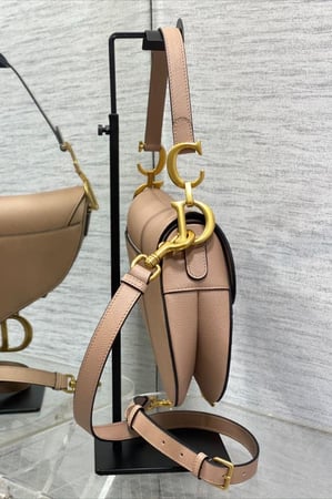 شنط ديور سادل