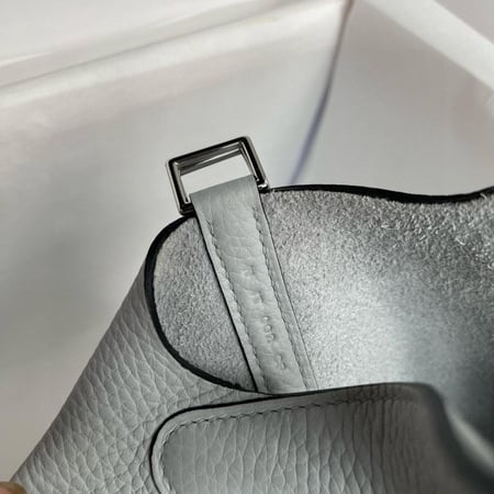 حقيبة هيرميس بيوكتان