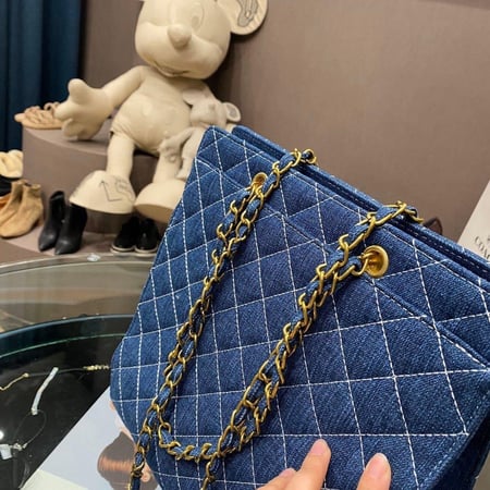 شنطة شانيل جينز