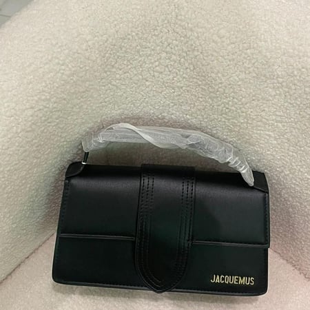 شنطة جاكيموس