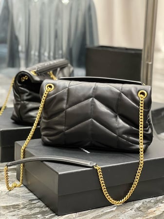 حقيبة سان لوران