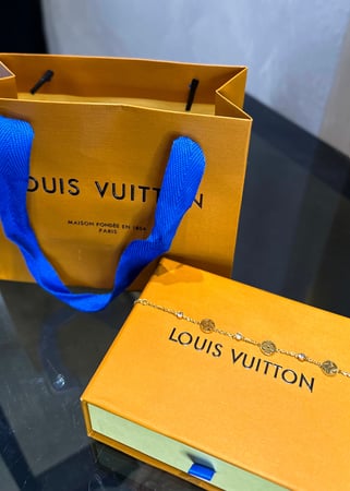 اساور LV &تنسيق فخم