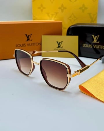 نظارة LV مع الملحقات