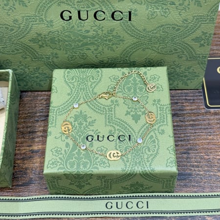 اساور قوتشي & تنسيق فخم