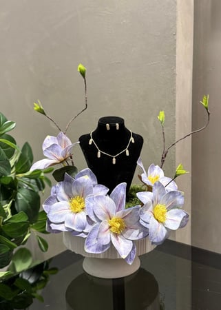 ميسيكا سلسال عقد ورد