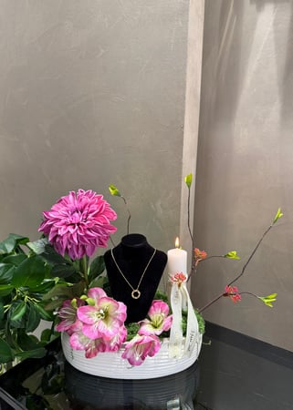 فازة فخمة قلادة كارتير