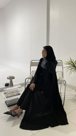 عباية فيونكا اسود