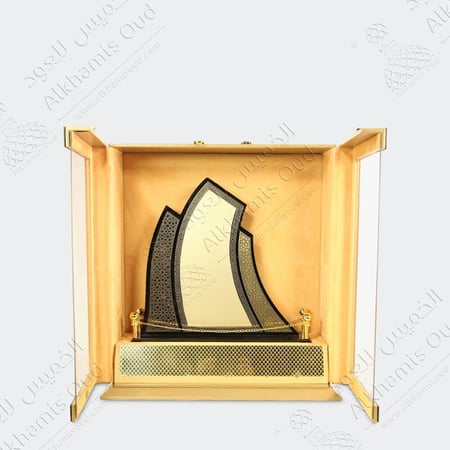 درع كبار الشخصيات D8031