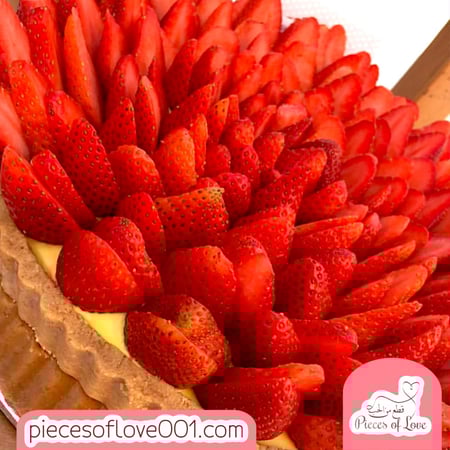 تارت الفراولة وسط