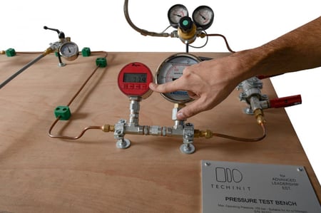 وصلة مكيف جاهزة شامله العزل والصواميل النحاس