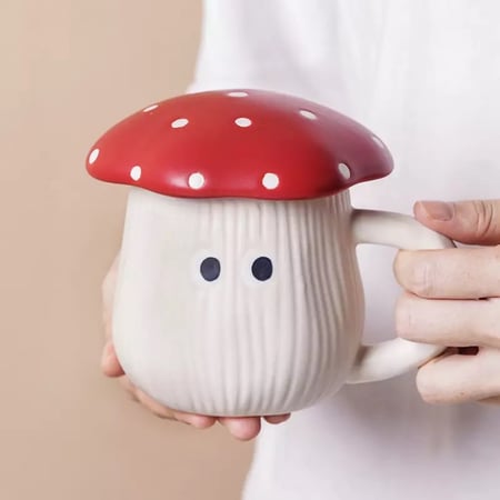 كوب الماشروم مع غطاء جميل