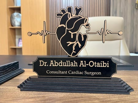 لوحة مكتب طبية إبداعية - حفر ليزر مخصص للأطباء والمهن التخصصية