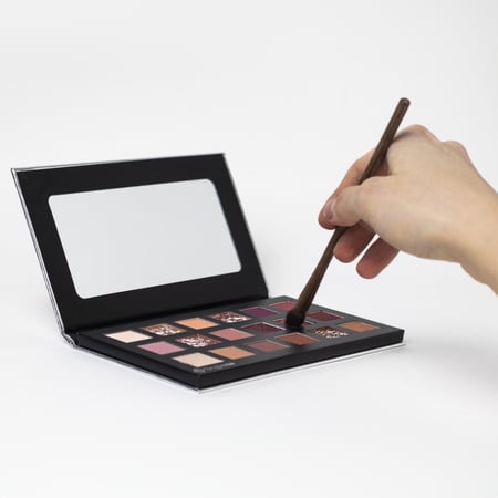 بوجينيا لوحة ظلال العيون غالاكسي بيري  18 BG901.003