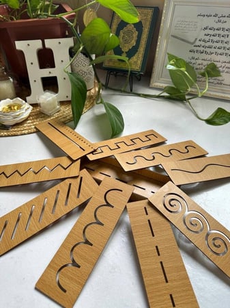 بكج (صندوق الحروف المغناطيسية + ادوات ماقبل الكتابة )