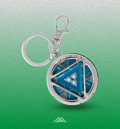 ميدالية قلب ايرون مان (مضيئة في الظلام)