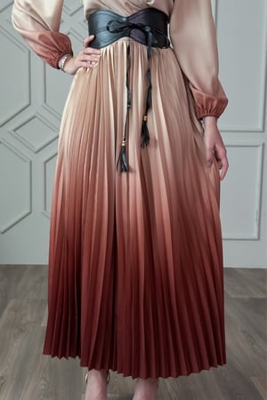 فستان بليسيه مموج اللون بحزام لون كوفي