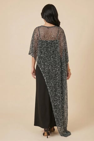 فستان طويل اسود لامع بكاب مطرز