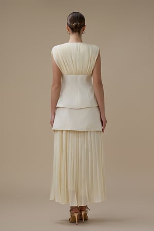 طقم سكري بصديري مزرر وتنورة ماكسي بليسيه