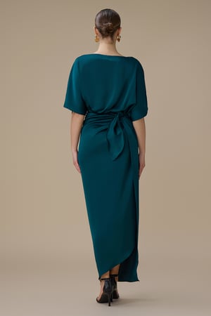 فستان طويل تركواز بدرابيه جانبي