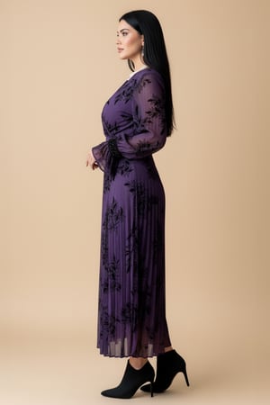 فستان ماكسي بطبعة ورق شجر وكسرات من الجانب