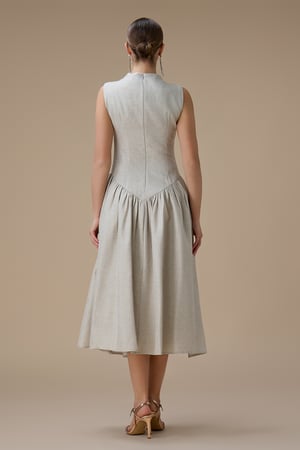 فستان ميدي أنيق بتطريز ناعم