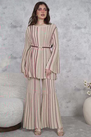 طقم بنطلون وبلوزة بليسيه بحزام