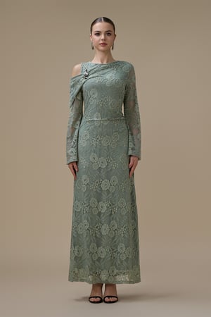 فستان دانتيل طويل اخضر فاتح
