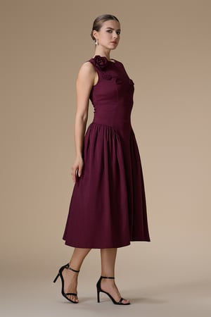 فستان برغندي ميدي بدون اكمام