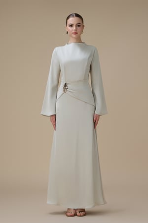 فستان بيج طويل بتصميم انيق