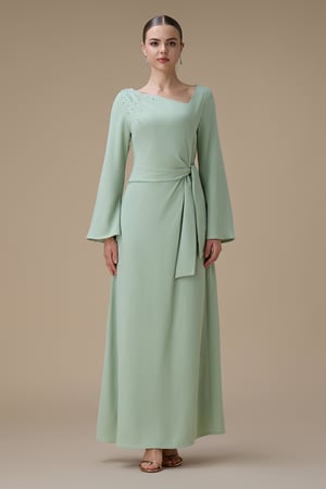 فستان طويل اخضر فاتح برباط جانبي