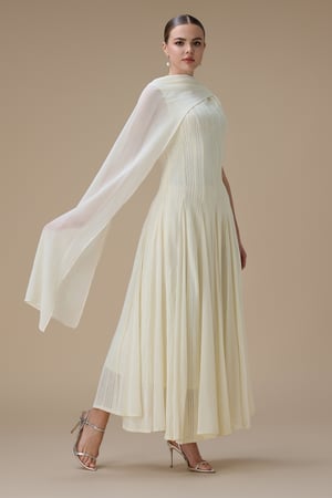 فستان ميدي بوشاح كتف