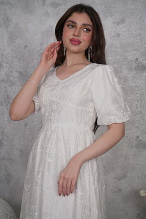 فستان ميدي بياقة مزينة بخرز