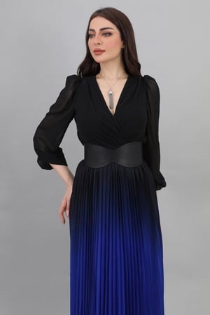 فستان بليسيه مموج اللون بحزام لون اسود مع نيلي