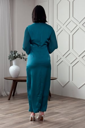 فستان ماكسي بليسيه مزين بالخرز لون تركواز