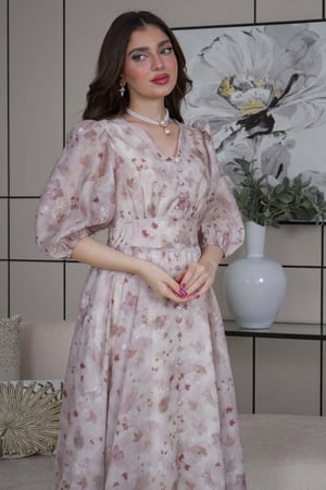 فستان ميدي مشجر بأكمام بف