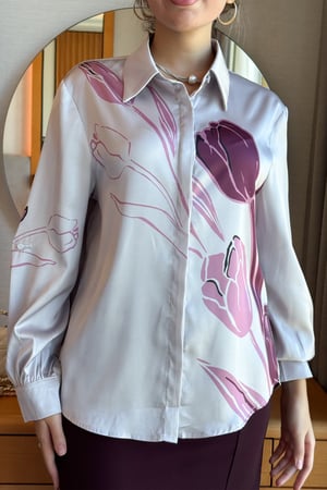 قميص ساتان برسمة ورد لون موف
