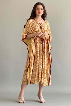 جلابية بربطة اماميه ونقوش اسلامية بيج