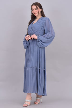 فستان بلاسيه بحزام مزين بورد وريش لون ازرق