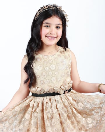 فستان دوائر الذهب