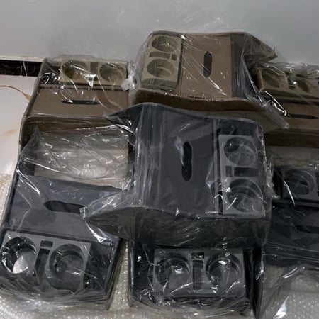 حامل اكواب فورد فكتوريا ماركيز ( بيج - رصاصي )