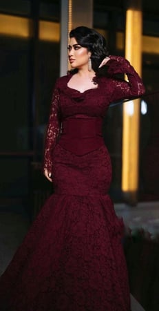 فستان دانتيل القصه الانيقه