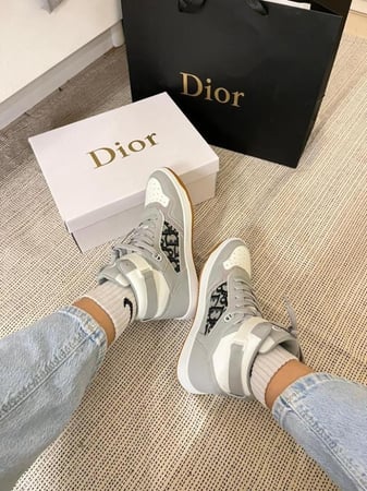 حذاء ديور نسائي Dior