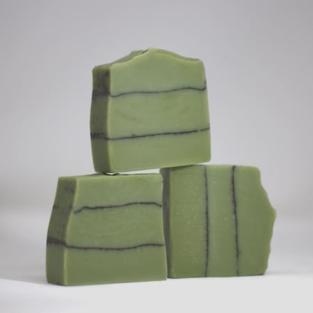 صابون طبيعي للبشرة الدهنية