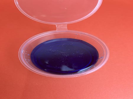 صوص ازرق حامض