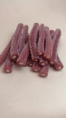 عيدان الفراولة المحشية 1 كيلو