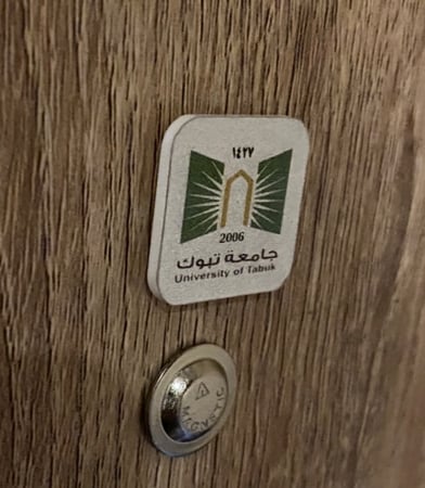 بروش اكرليك مربع مغناطيس 2،5 سم في 2،5 سم