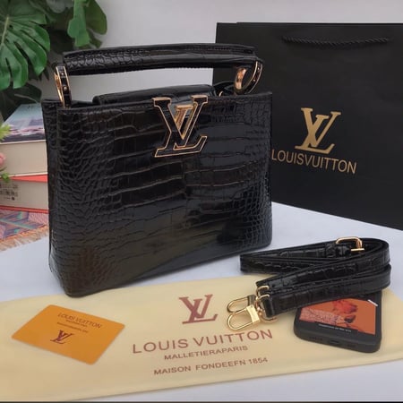 شنط LV